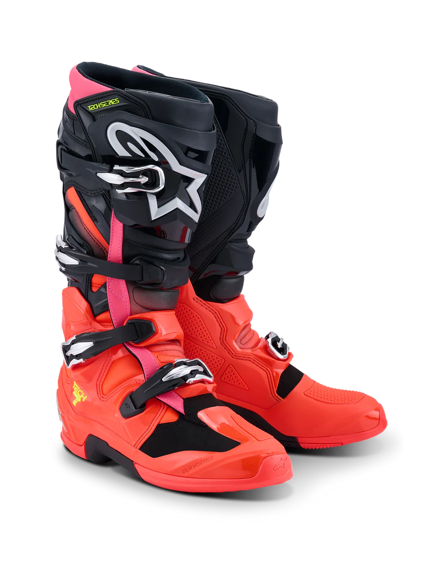 BOTA ALPINESTARS TECH 7 PRETO E ROSA FLUORESCENTE
